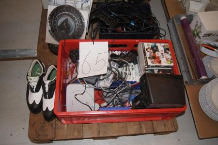 Playstation1 +2 +3 complete with controller and games / accessories including FIFA, Tiger Woods, NFL and many more. Controller for Guitar Hero and Singstar. New golf shoes Puma size 42. Mixed box electronics / mobile etc. (Zero)