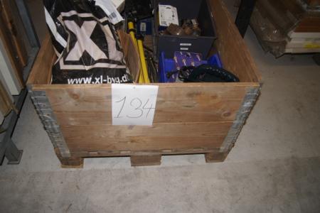Palle including hole saws, work lights, vent covers, etc.