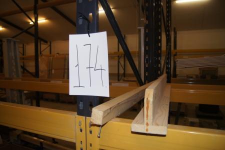 Pallet racking from His Schourup type B120, 2775 mm. Max load per. pair of 3002 kg. 3 pcs sides and 8 pieces. beams (height = approx. 3.45 meters). (File photo) The buyer shall even dismantle.