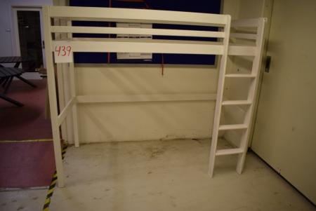 Weiß lackierter Bettrahmen mit Treppe. Ohne Matratze, L 203 x B 98 x H 203 cm
