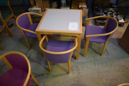 Tabelle 75 x 75 cm + 3 Stühle, dänisches Design, Magnus Olesen, lila Stoff, Gestell Buche
