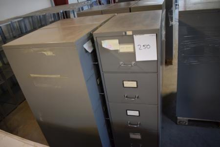 3 pcs filing cabinets with 4 drawers B 41 x H 132 x D 74 cm