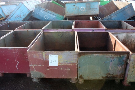 (6) iron containers, app. 80 x 1.20 m