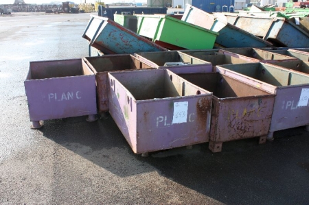 (5) iron containers, app. 80 x 1.20 m