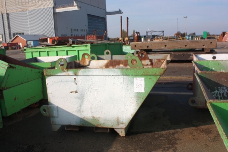 (2) iron containers, max. 4 ton
