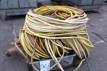 1 palle med 4 leddet kabel