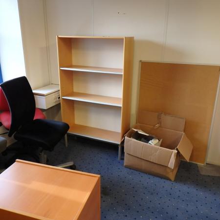 Div. Shelves, drawer sections, 3 chairs, whiteboard