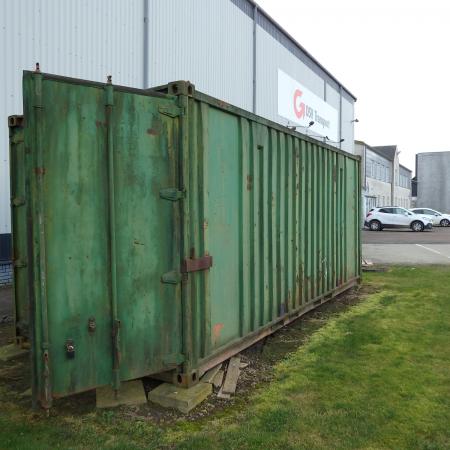 Container mit großen Dieselgenerator HIMOINSA 744 Stück. Timer 100 KWA, wird nur als Notstromanlagen installiert, diseltank auch 150x150x70 cm. über 3/4 voll, Schaltschrank, muss vom Haustechniker KJ Auktion hat auf diese Informationen zerlegt werden, wir