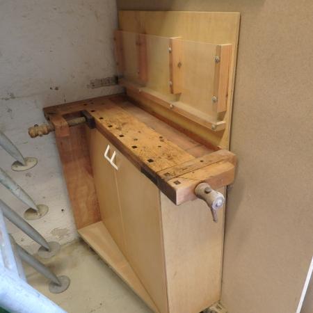 Small mobile workbench