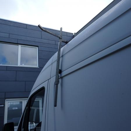 Material / ladder rack for PEUGOT van easily removable, super smart - photo is from Mercedes holder ..
