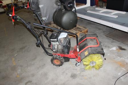 Sweeping machine, Texas type Handy 600 R 3.6 kW, 3600 rev per min own weight 66 kg