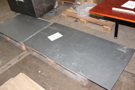 2 pcs. slate slabs 152 x 76 x 102 cm and 76 cm depth 2 cm