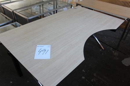 El hæve/sænke skrivebord 175 x 102 cm + lillke bord + 3 stk skabe med nøgler 