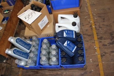 Boxes with various car Ford Oil SAE 30 + BO-DC transmission oil