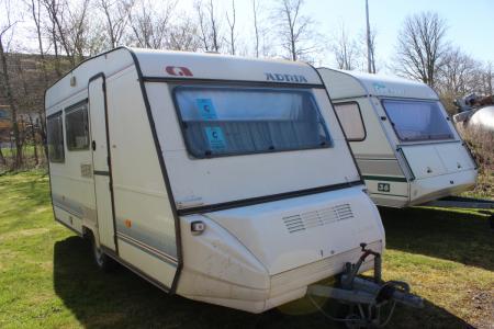 Campingvogn IMV, ADRIA, OPTIMA 440 TD årgang 1994 tidligere reg nr. XX 2827  stand ukendt har været brugt som udlejningsvogn/Festival
