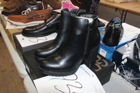 Women boots marked. Lisa W-Str. 38 NEW