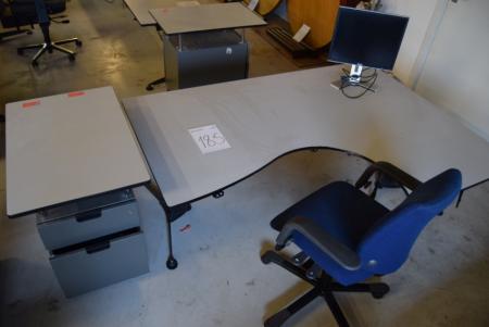 Hæve/sænkebord med sidebord/skuffer, kontorstol + skærm