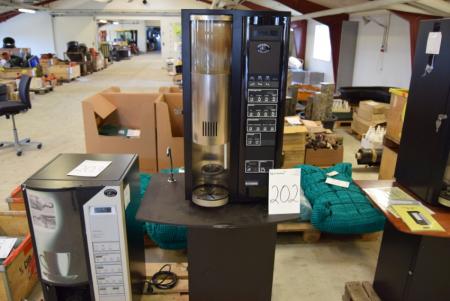 Coffeemaker with table and separate faucet and foot marked. Wittenborg FB7100. Stand ok