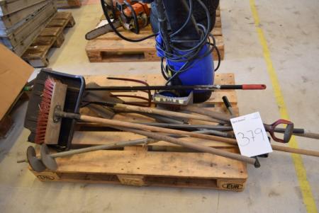 Miscellaneous garden tools, 8 pcs. + Mrk high-pressure cleaner. Alto. condition unknown