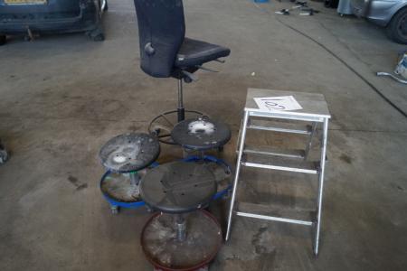 3 Stück Mechaniker Stühle + 3 Schritt Aluminiumleiter.