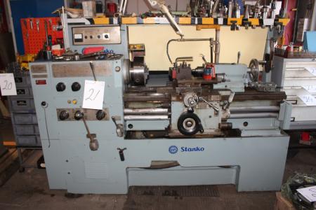 Lathe, Stanko model 16510, piercing 40 mm with drawloo and spectacle, carriage length 1400 mm total length 2100 mm incl various accessories on shelf