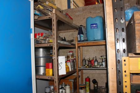 2 shelves containing div welding electrodes, consumables + welding electrodes on the cabinet