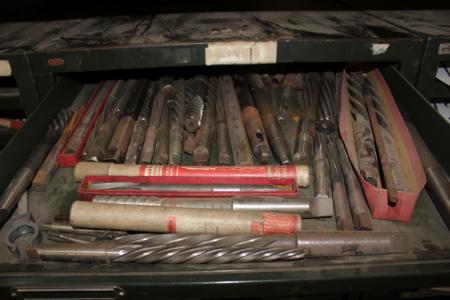 Contents in 2 drawers div cutters and rivals m.v.
