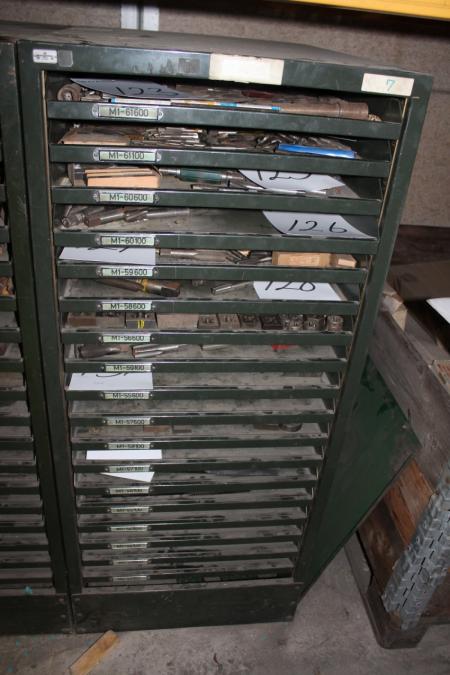 Trash section with 18 pull-out drawers, without contents (picked up on the last delivery date)