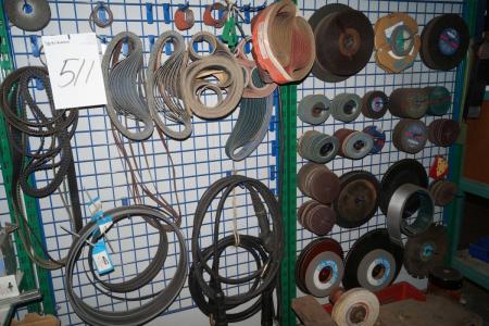 Contents in Wall div cutting / grinding wheels + sword the belt saw + electric motors M. V.