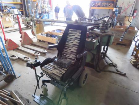 Elektrisk kørestol Roltec med Recarosæde og lader