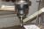 Koordinat slibemaskine, Hausertype KB 2F 220-380 V Planstørrelse 548 x 321 mm + palle med skuffesektion med indhold af diverse  slibetilbehør 
