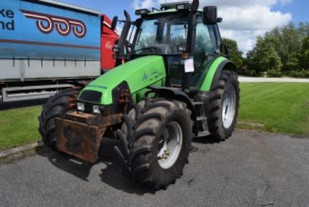 Tractor Deutz-Fahr, Agrotron 106, reg. TV 705, yr. 2001, number of hours approx. 9500. (Joystick defective for hydraulic outlet)
