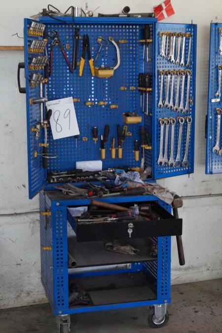 Toolbox with contents. Height 163 cm.