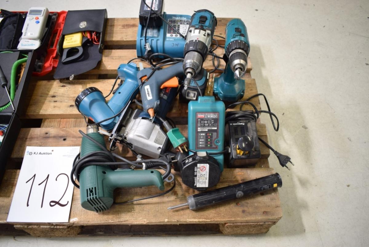 Div. Værktøj, boremaskiner, stiksav, m.m. mrk. Makita - Auktion - Maskinauktioner