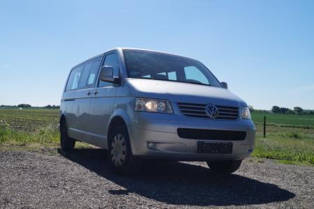 Wv caravelle 2,5 TDI with automatic gear. Damage to the page. Ps. First indent 21-12-2006 allowed total weight 3000 kg. Previous reg no. BG22194 records not included last sight 12-12-2016