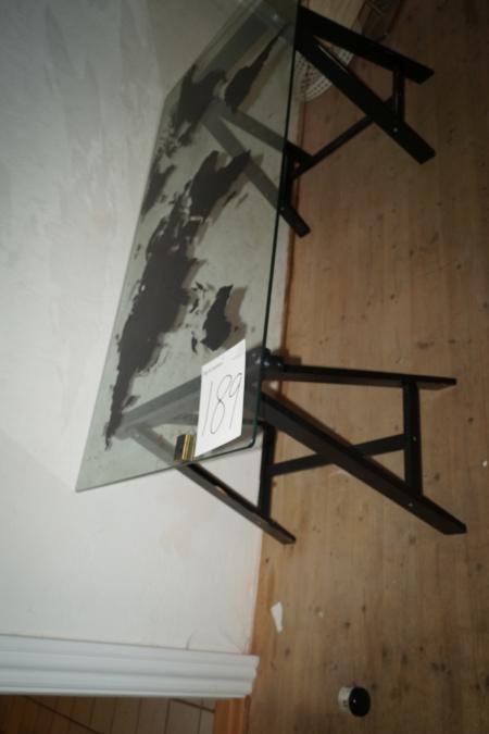 Table + picture
