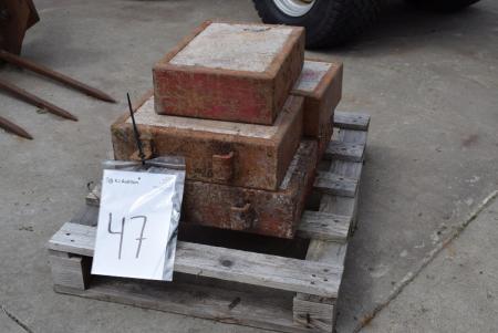 5 pieces. Weight blocks, front weights to Veteran Tractor