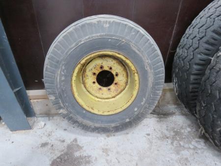 Tractor tires 12.5 x 18