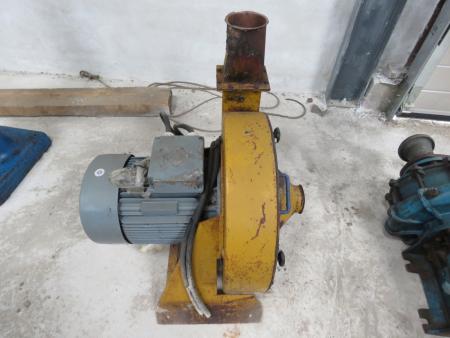 Hammer mill with almost new engine
