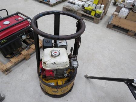 Vibrator, Vipac type MV 100 with a hydraulic forward and reverse