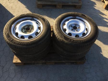 4 tires on rims for VW Transporter