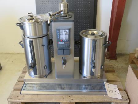 Bravilor Bonamat B 10-10HW Kaffeefiltermaschine produziert 10 Liter Kaffee in 10 Minuten. Mit Warmwasserspeicher von 3,3 Litern.
