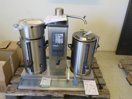 Bravilor Bonamat B 10-10HW Kaffeefiltermaschine produziert 10 Liter Kaffee in 10 Minuten. Mit Warmwasserspeicher von 3,3 Litern.