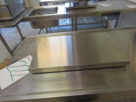 Stainless steel plate 160x60x90 cm with cooling plate.