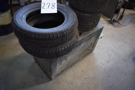 2 pcs. tires 135 / 80-13 + toolkit