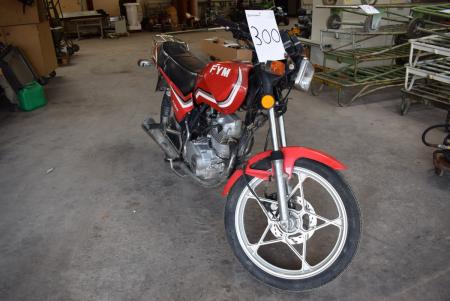 Motorcycle, mrk. FYM 125-3A. There is no reg. certificate to the bicycle