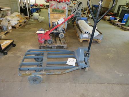Transport vehicle / pallet truck (condition unknown)