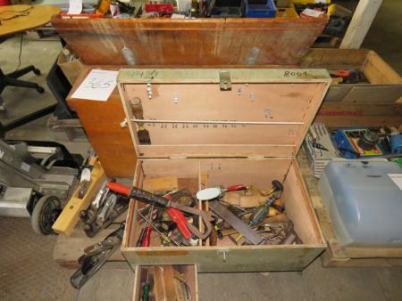 2 pcs. toolboxes with assorted carpentry tools etc.