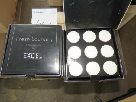 2 kasser med duft lys Lemmon Grass og French Laundry i alt 32 kasser a 12 stk. 