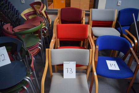 4 stk. stole, bordeaux stof, 2 stk. stole rødt stof + 1 stk. grå stol grå stof
